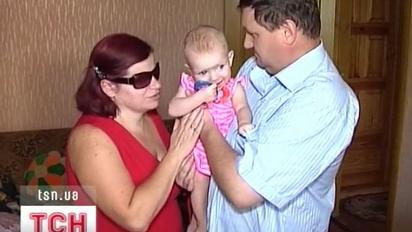Глядачі ТСН зібрали 50 тисяч доларів на лікування 6-місячної Іринки