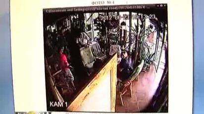 Міліціонери в Криму заробляють гроші, обчищаючи будинки