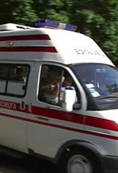 Діти з отруєнням середньої тяжкості перебувають у лікарні. Ілюстрація