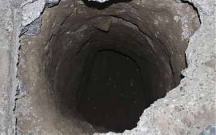 У Харківському СІЗО двох чоловіків зловили на ритті підкопа