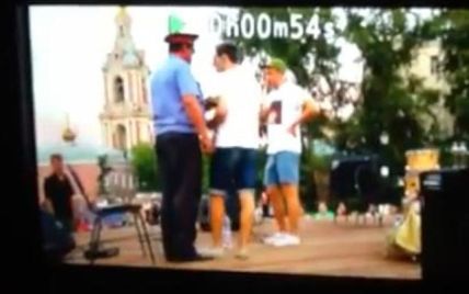 На фестивалі в Москві музикантів стягнули зі сцени після пісні про Путіна