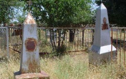 Дев'ятикласник може отримати 5 років за погром на кладовищі
