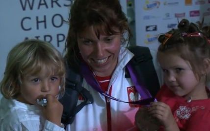 Полька продасть олімпійську медаль заради хворої дитини