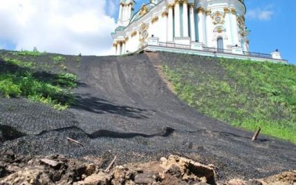 Фахівці склали список місць в Києві, яким загрожують катастрофічні зсуви