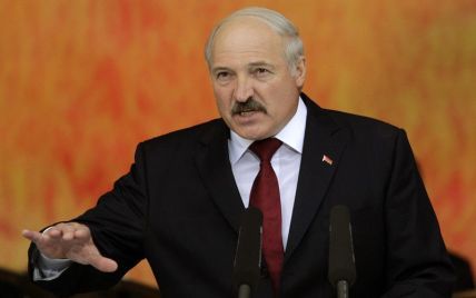 Лукашенко ткнул носом Россию, что в ее колбасе есть туалетная бумага и соя