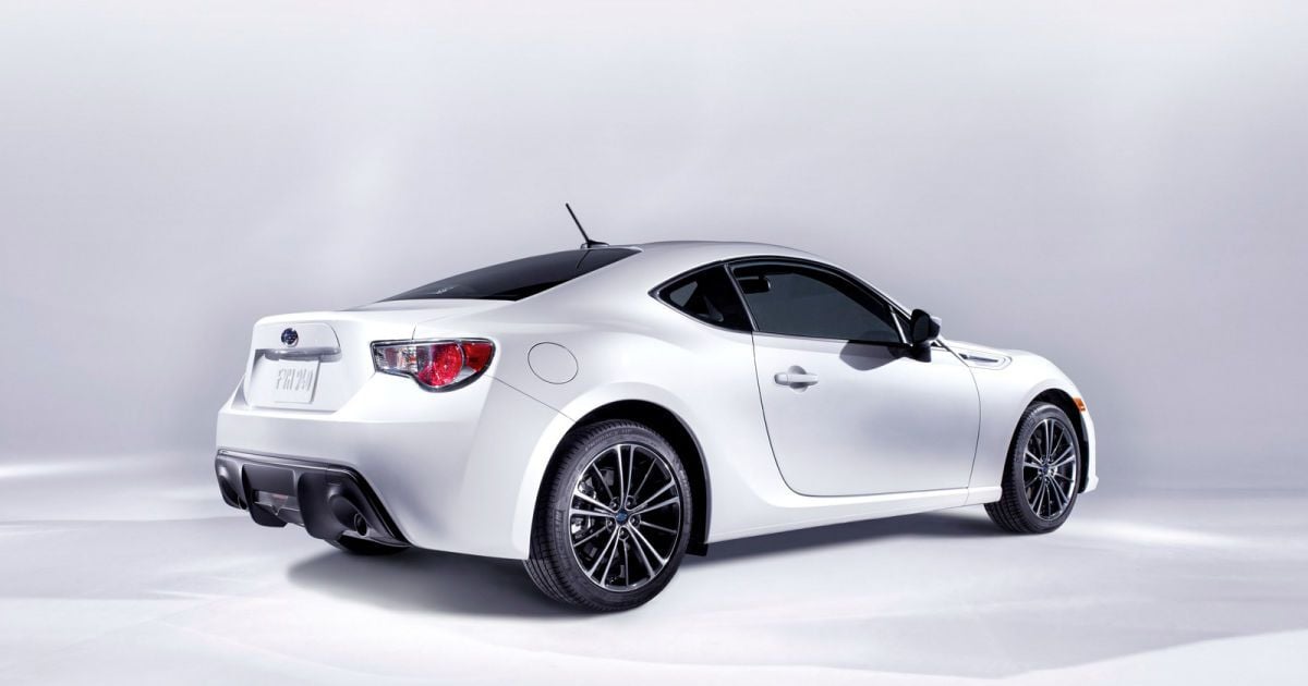 В сети представили Subaru BRZ_2