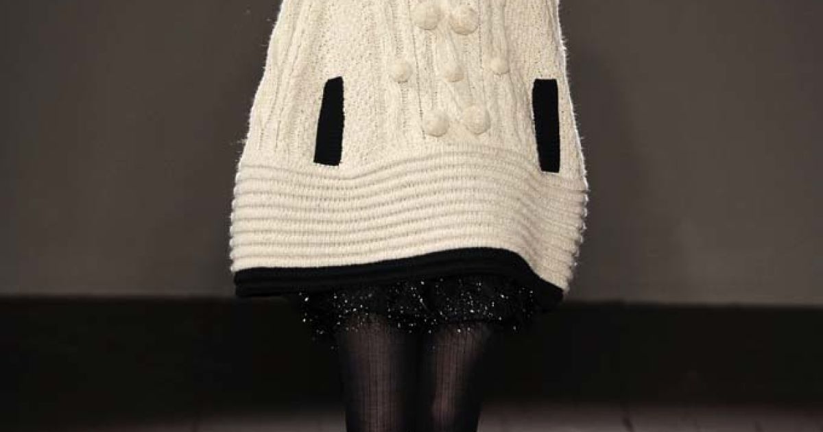 MOSCHINO CHEAP And CHIC прет-а-порте осень-зима 2011-2012 / © EastNews