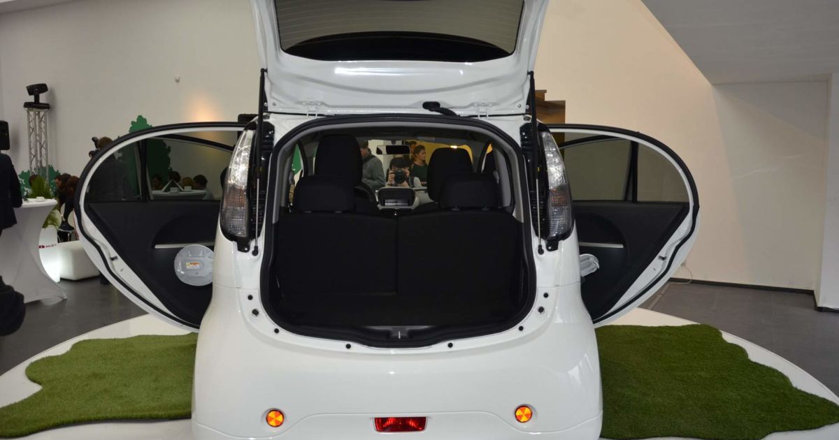 В Украине протестируют 10 электромобилей i-MiEV_7