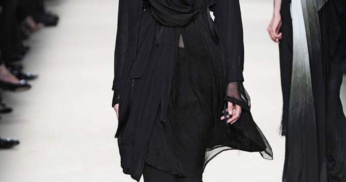 Ann Demeulemeester  прет-а-порте весна-лето 2012 / © EastNews