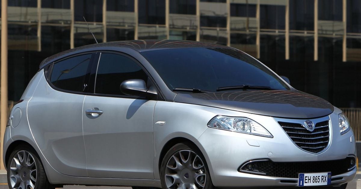2012 Lancia Ypsilon_9