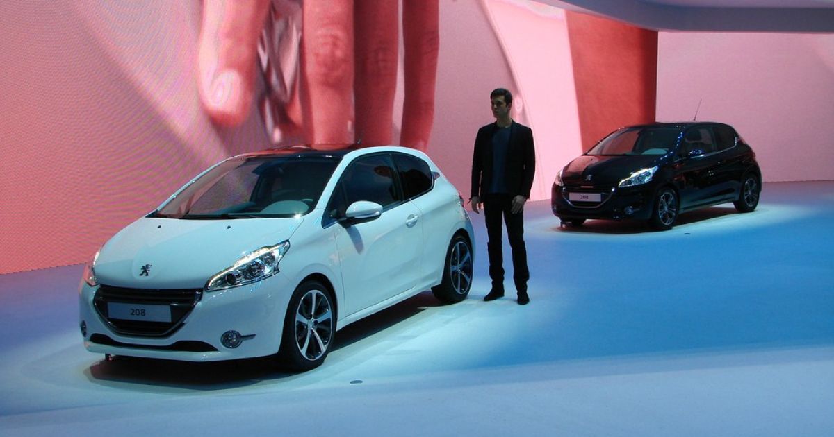 Peugeot 208 Geneva_4
