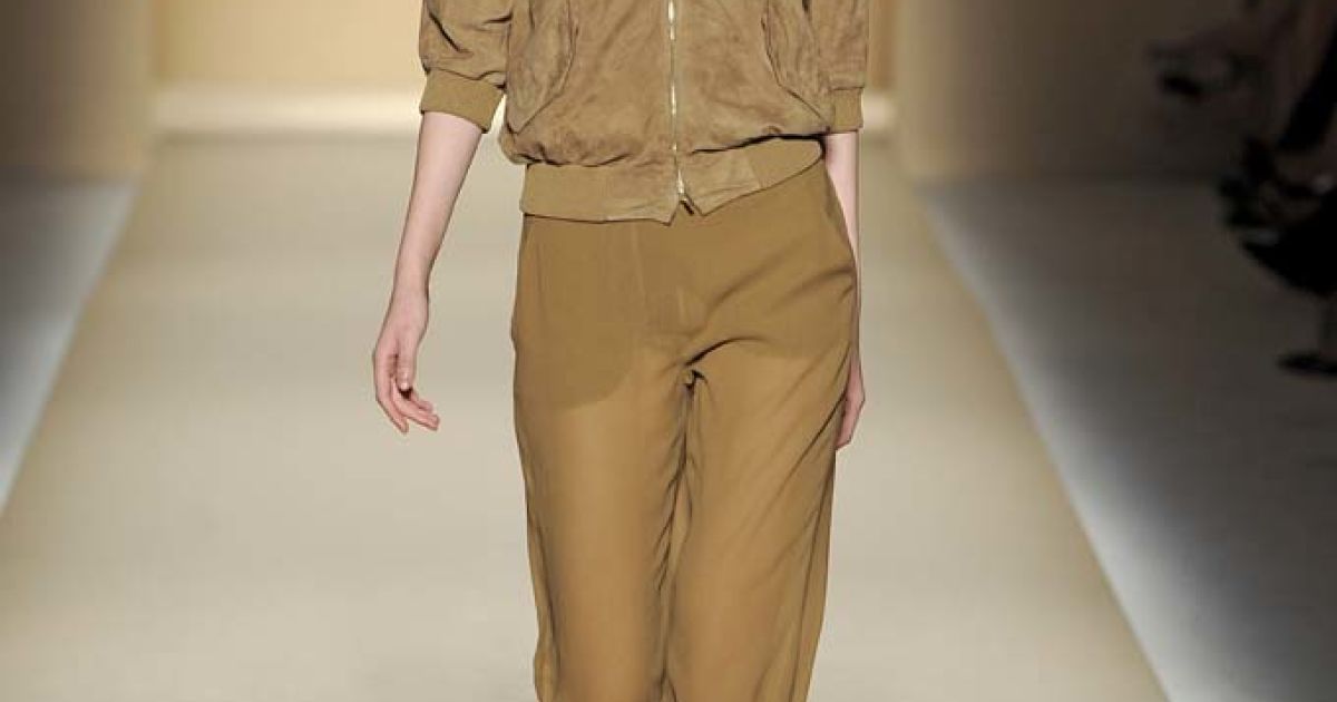 Max Mara прет-а-проте весна-лето 2012 / © EastNews