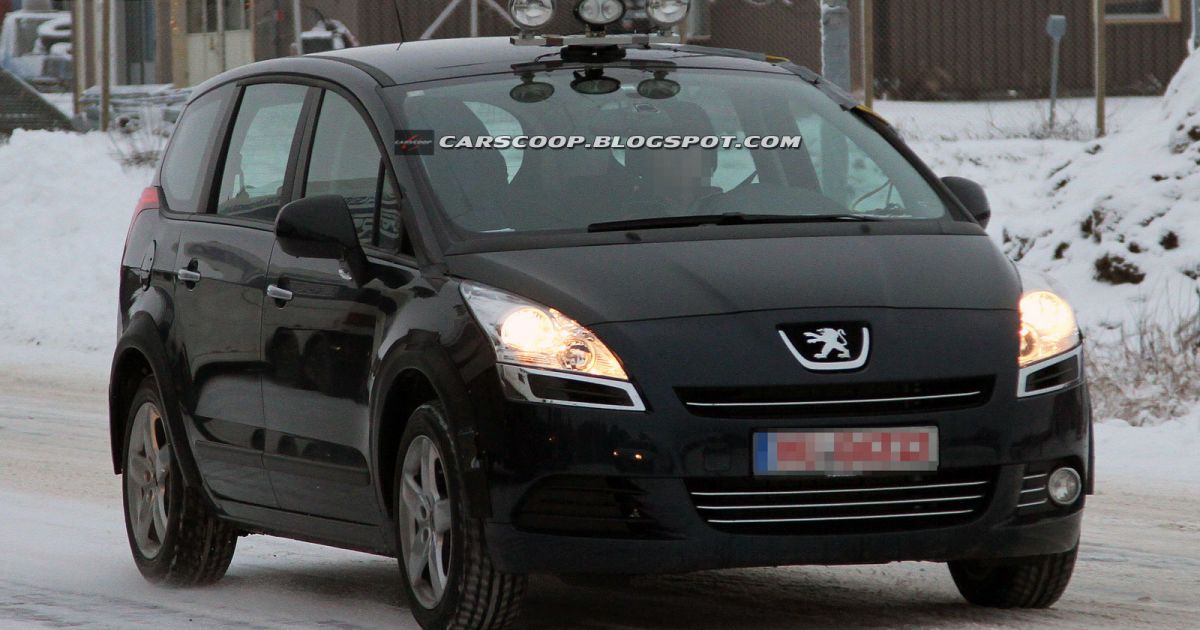 Новый Peugeot 5008 засекли на снежных тестах
