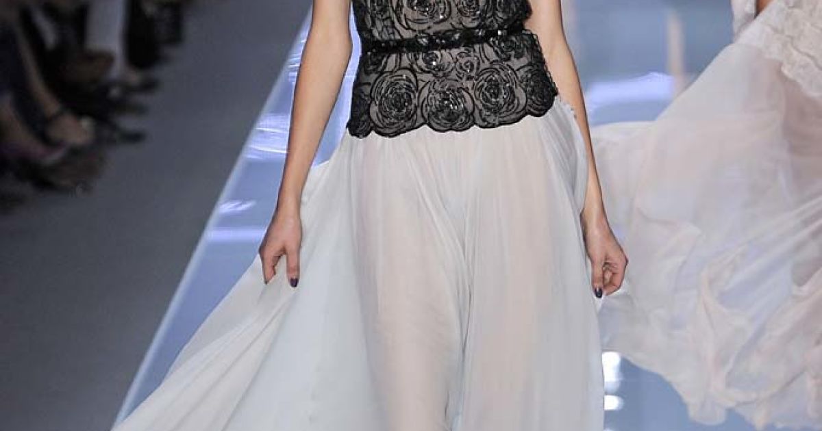 Christian Dior прет-а-порте весна-лето 2012 / © EastNews