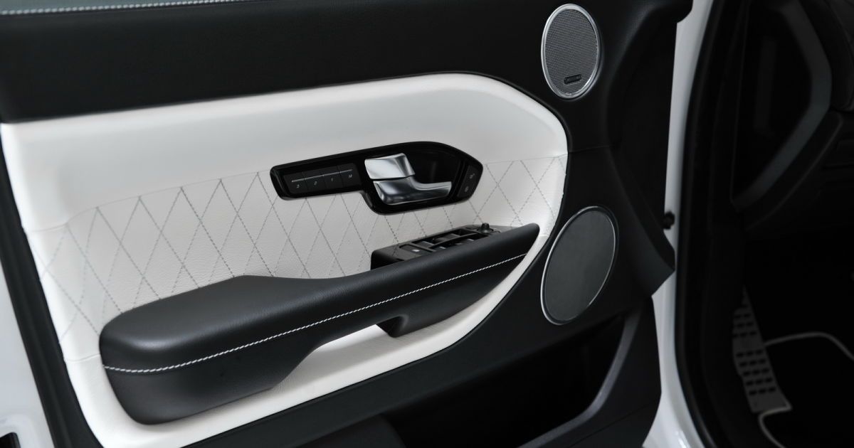 Немцы адаптировали Land Rover Evoque для шейхов_18