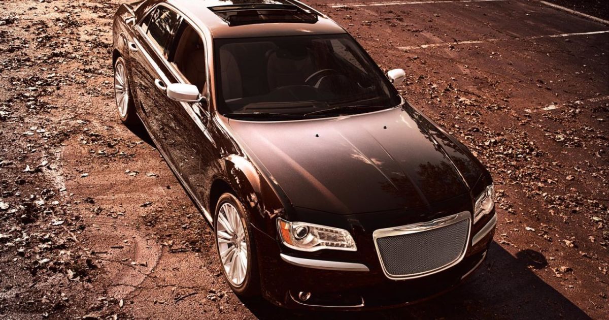 Chrysler 300 Luxury Series _10