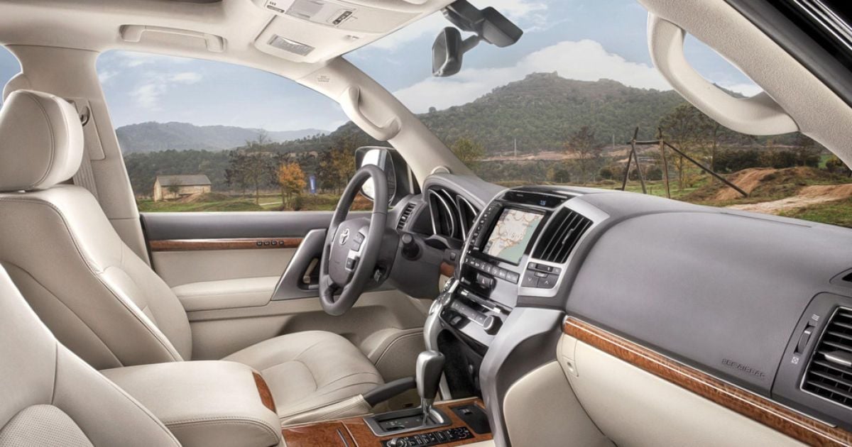 Toyota показала Land Cruiser 200 для Европы_6