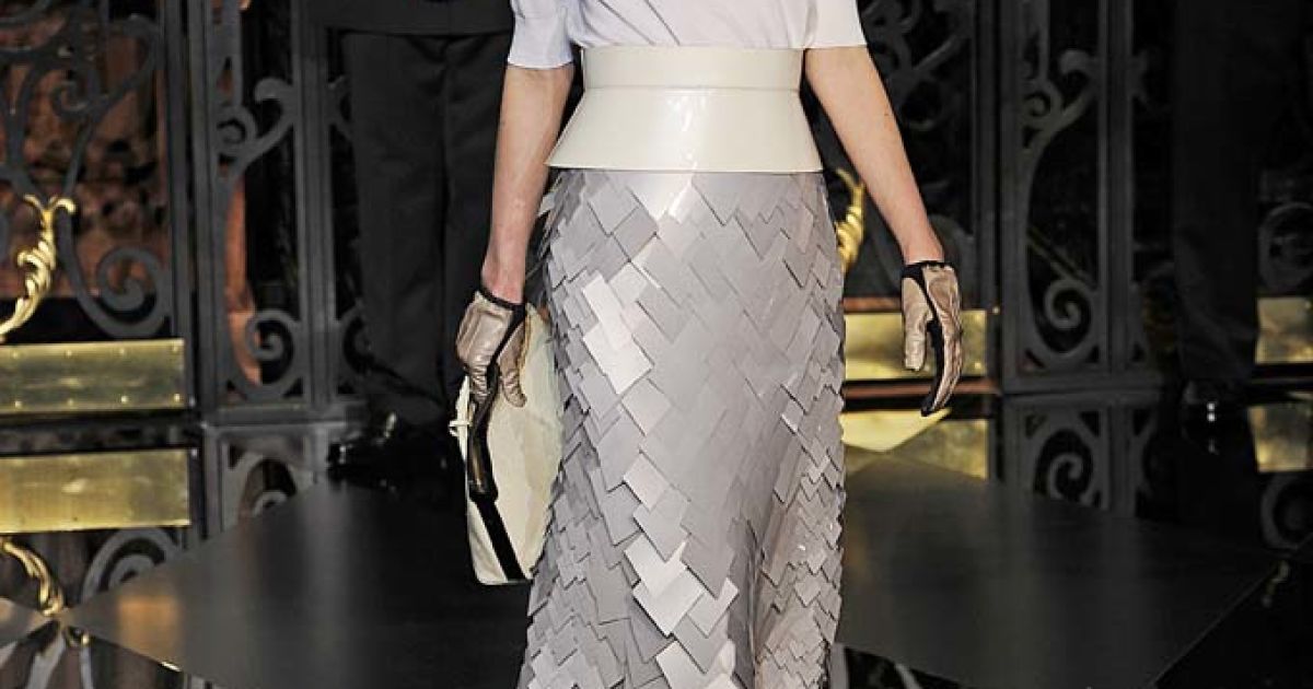 Louis Vuitton прет-а-порте осень-зима 2011-2012 / © EastNews