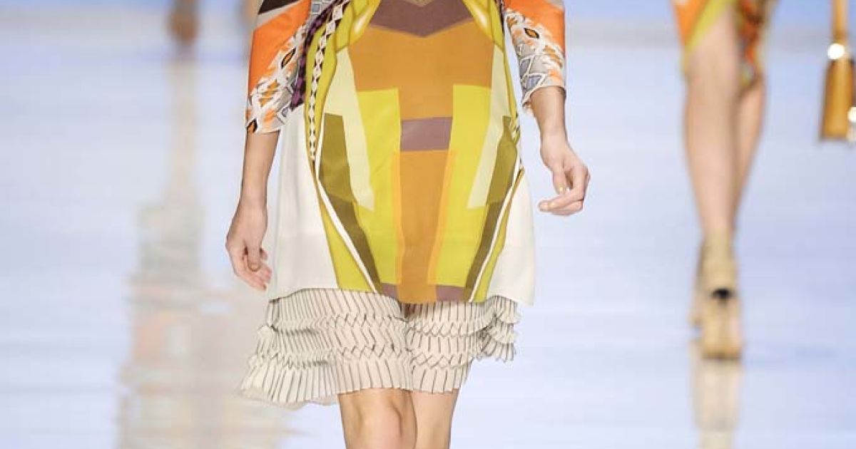 Etro прет-а-порте весна-лето 2012 / © EastNews