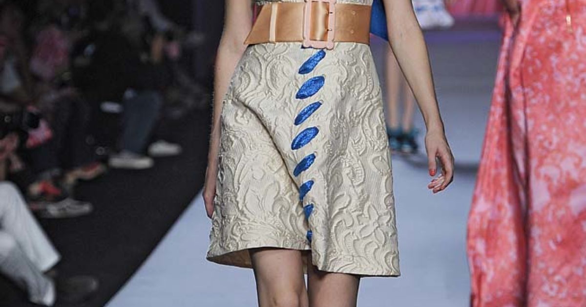 Viktor and Rolf прет-а-порте весна-лето 2012 / © EastNews
