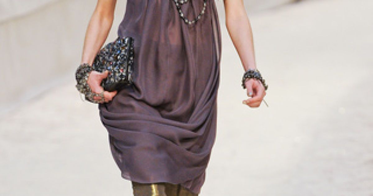 Chanel Pre-Fall 2012_18