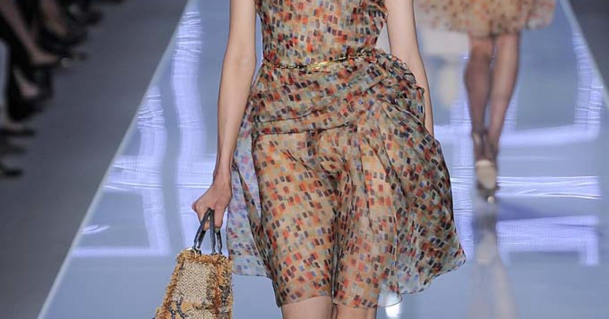 Christian Dior прет-а-порте весна-лето 2012 / © EastNews