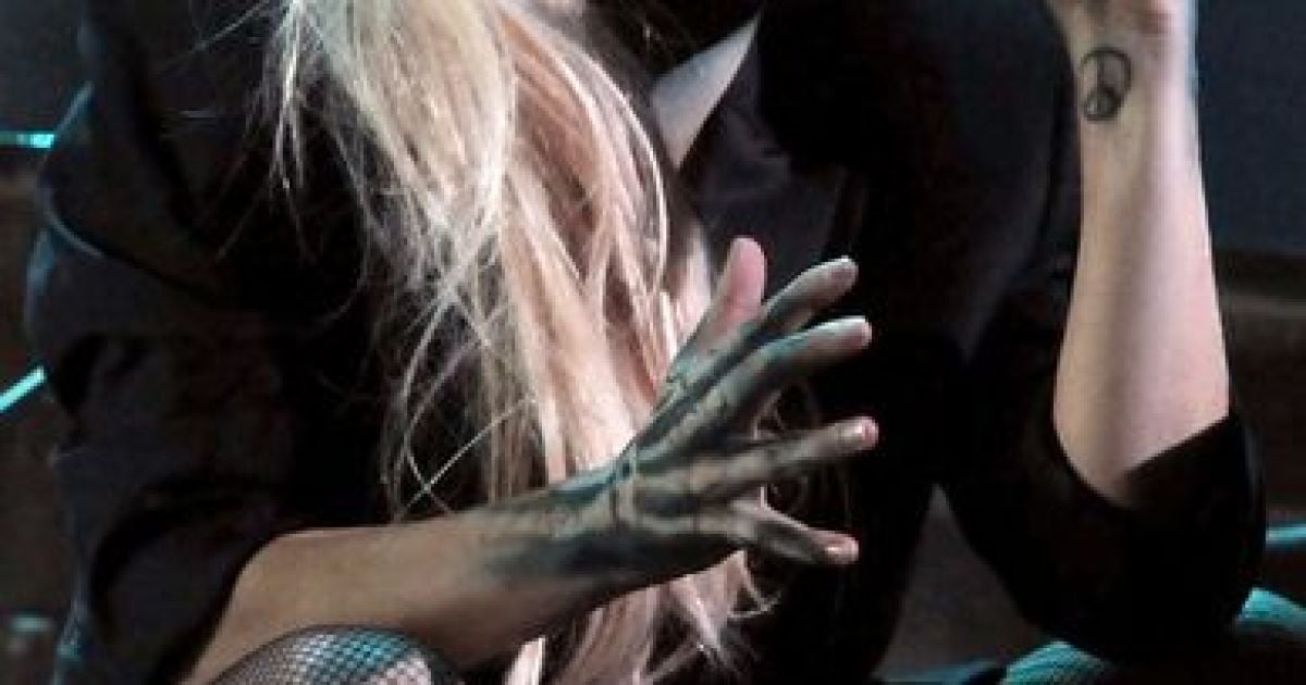 Lady Gaga в образе скелета
