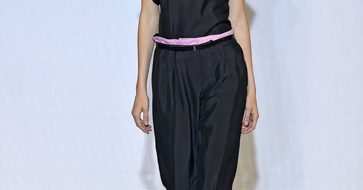 Costume National прет-а-порте весна-лето 2012 / © EastNews