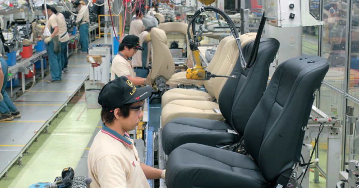 Toyota будет устанавливать свои сидения в BMW