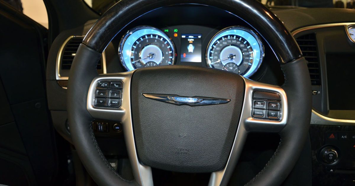 Новый Chrysler 300C уже в Украине_29