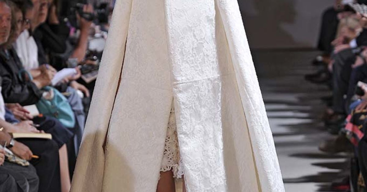 Comme des Garcons прет-а-порте весна-лето 2012 / © EastNews