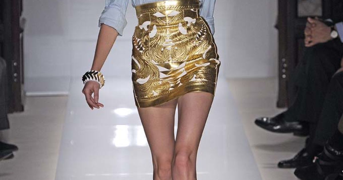 Balmain прет-а-порте весна-лето 2012 / © EastNews