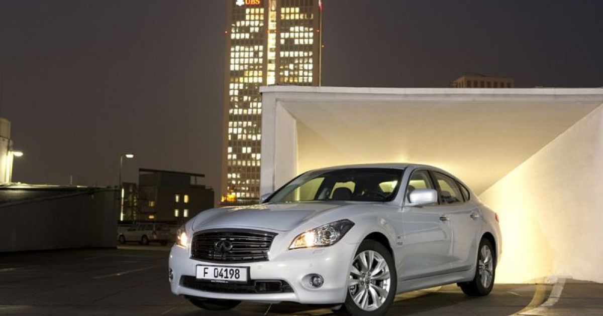 Infiniti покажет во Франкфурте свой первый гибрид M35h