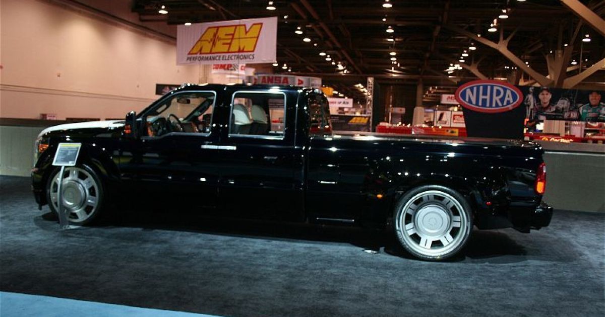 Тюнинг-шоу SEMA-2011 в Лас-Вегасе посетили 50 тыс. зрителей_5