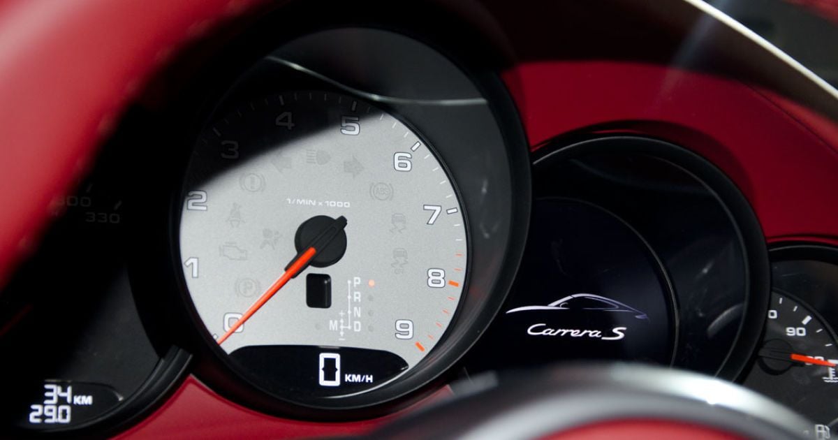 В Украину привезли новый Porsche 911_18