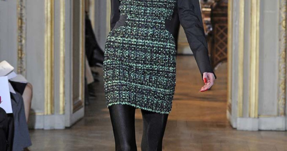 EMANUEL UNGARO прет-а-порте осень-зима 2011-2012 / © EastNews