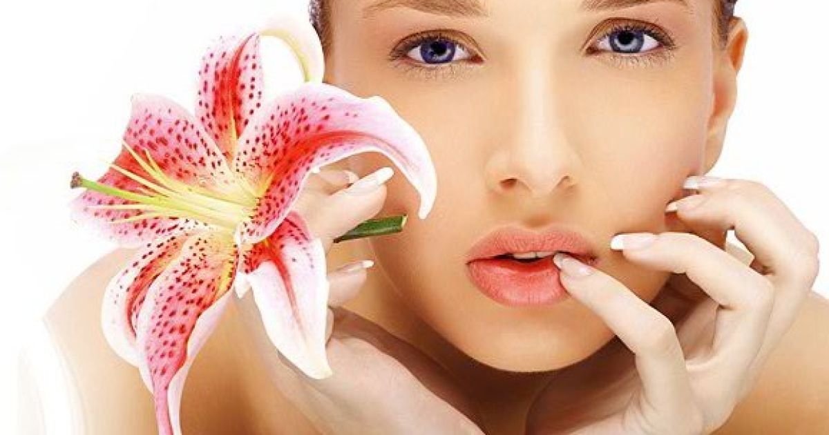 Женщины съедают 3 кг косметики в год