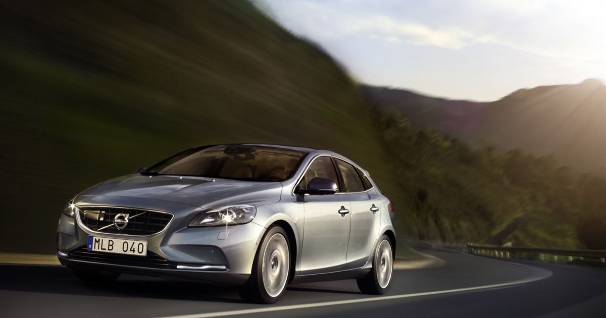 2013 Volvo V40_15