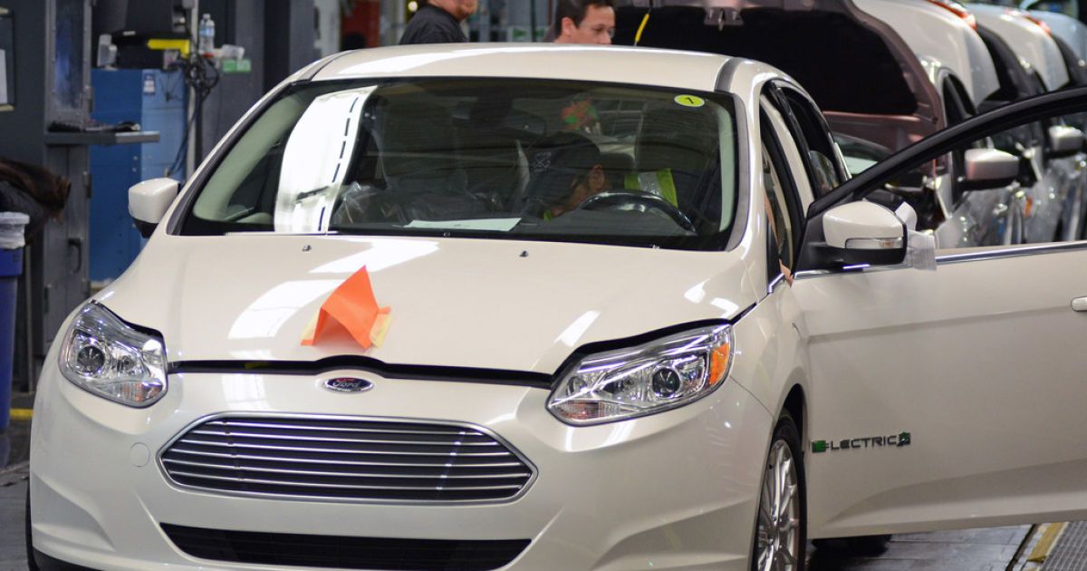 Ford Focus EV_15
