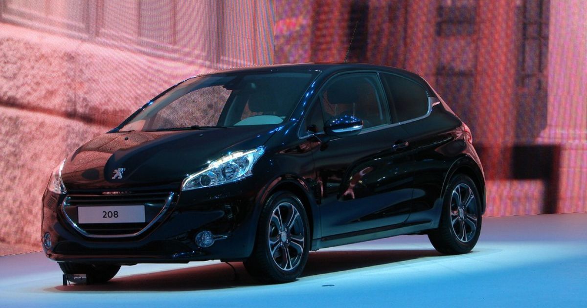 Peugeot 208 Geneva_6