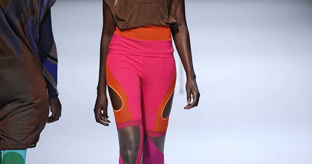 Issey Miyake прет-а-порте весна-лето 2012