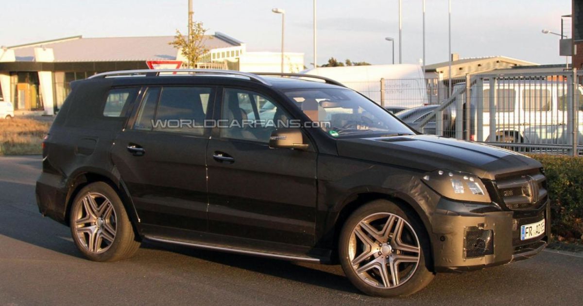 Mercedes обкатывает новый GL63 AMG