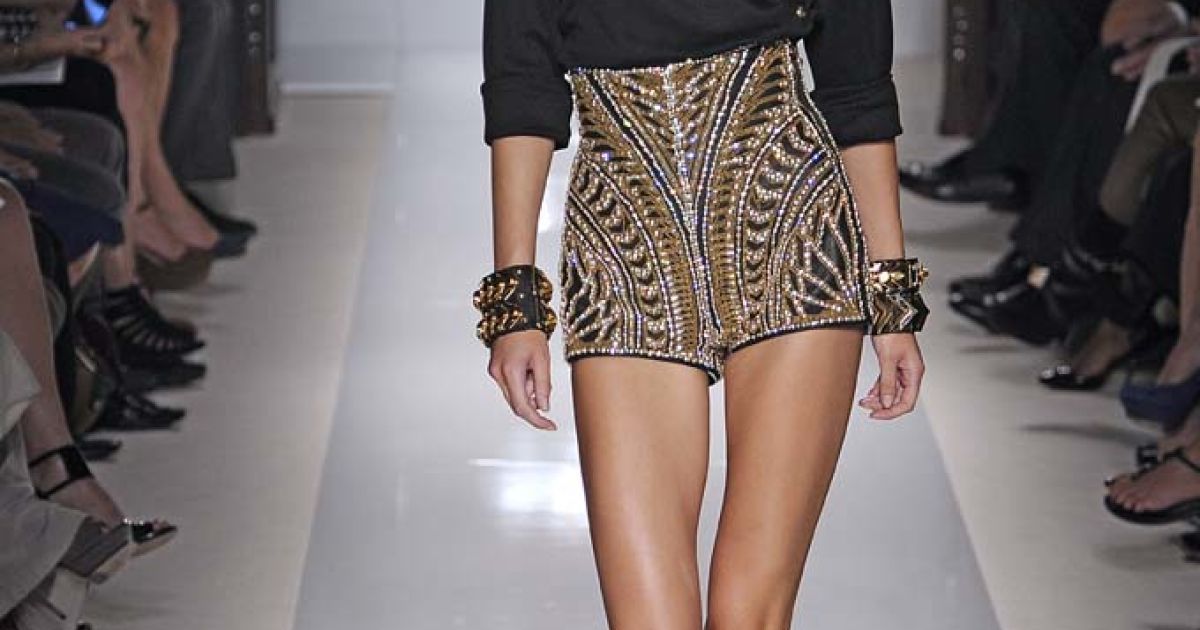 Balmain прет-а-порте весна-лето 2012 / © EastNews