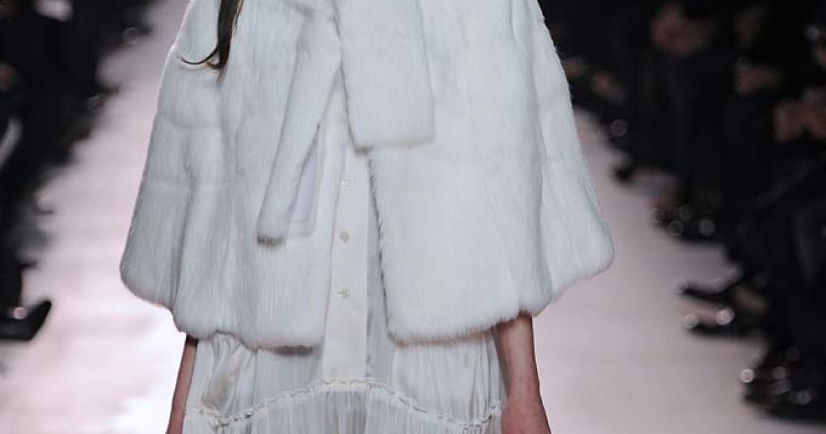 Nina Ricci прет-а-порте осень-зима 2011-2012 / © EastNews