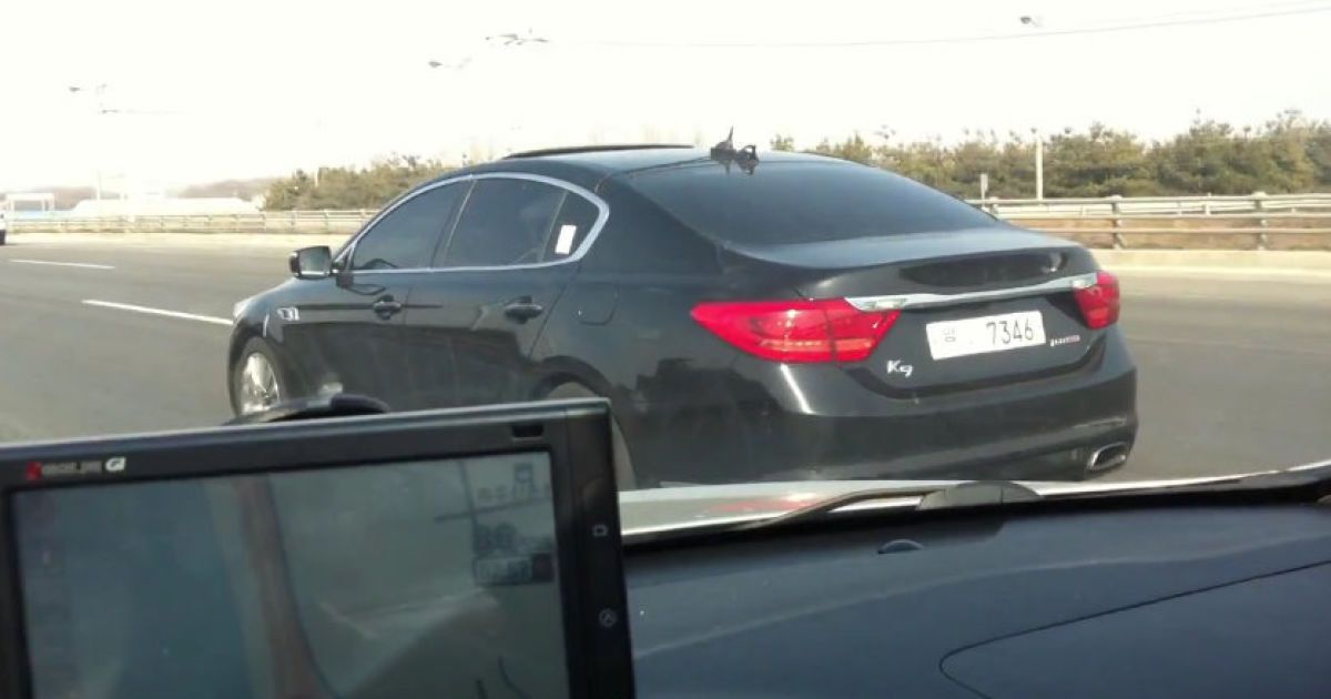 Засекреченный бизнес-седан KIA засняли в Южной Корее