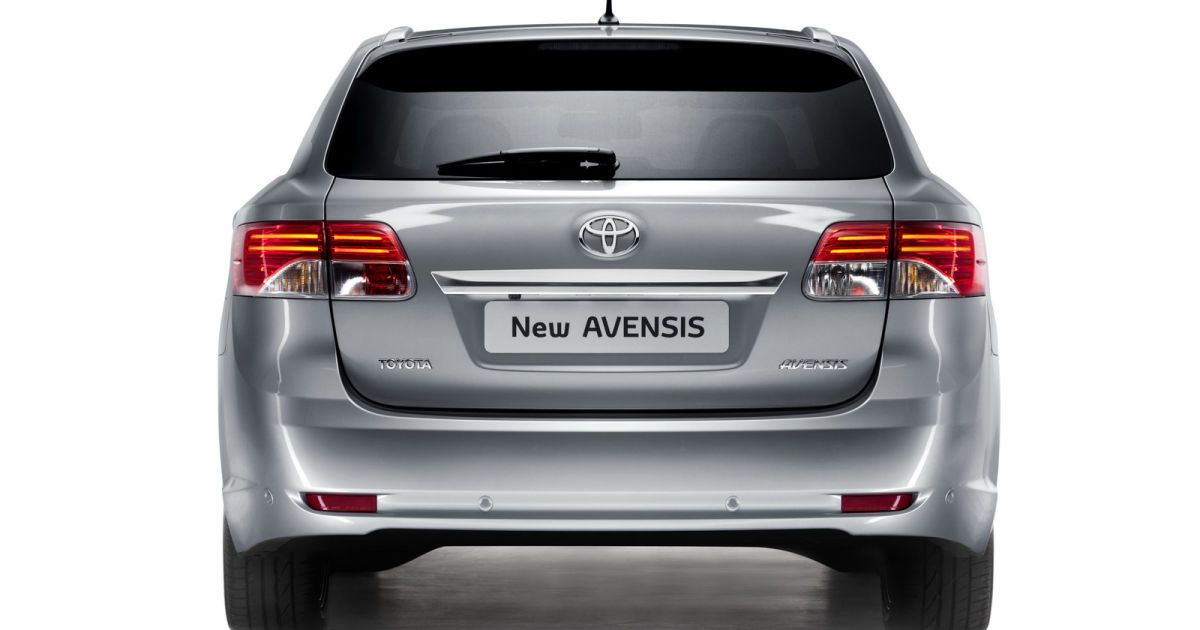 В Англии начали сборку новой Toyota Avensis_21