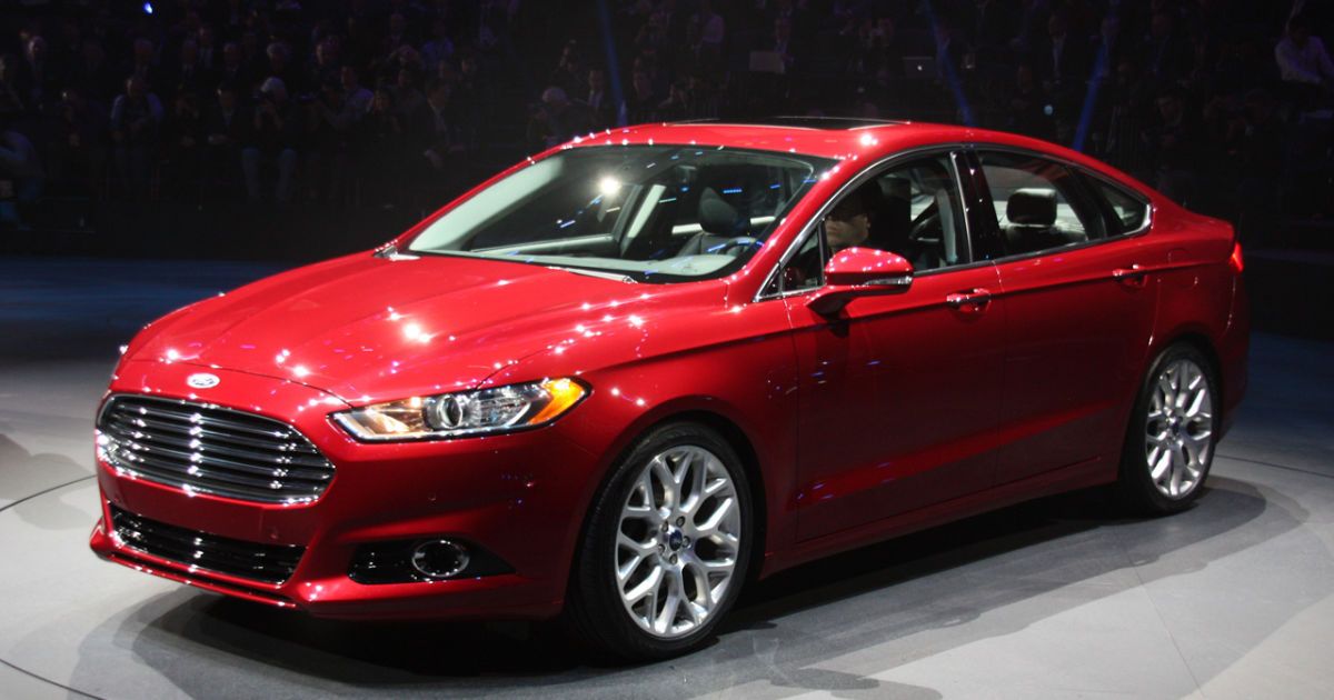 2013 Ford Mondeo Sedan_8