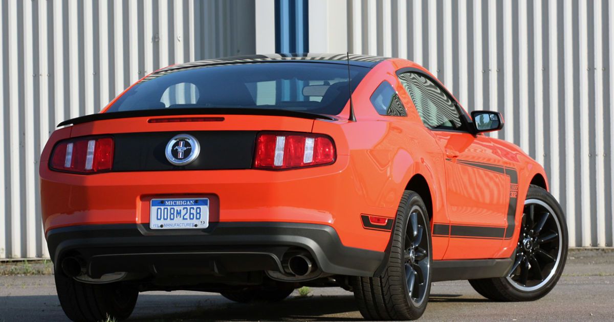 Ford Mustang показали до премьеры