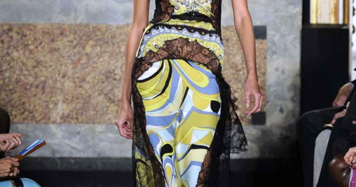 Emilio Pucci прет-а-порте весна-лето 2012 / © EastNews