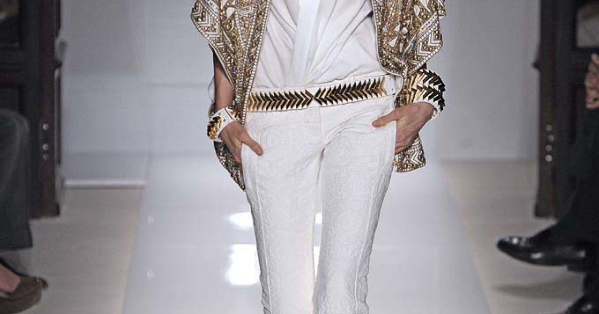 Balmain прет-а-порте весна-лето 2012 / © EastNews